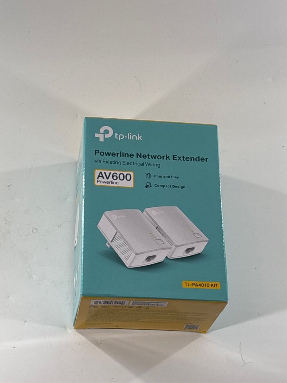 AV600 Powerline Ethernet Adapter Kit - Gigabit Port, Plug Pair &Play, Power Savi